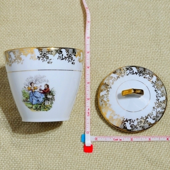Vintage Du Centre Porcelaine R.C. Courtin Couples Sugar Bowl with Lid - Picture 10 of 11